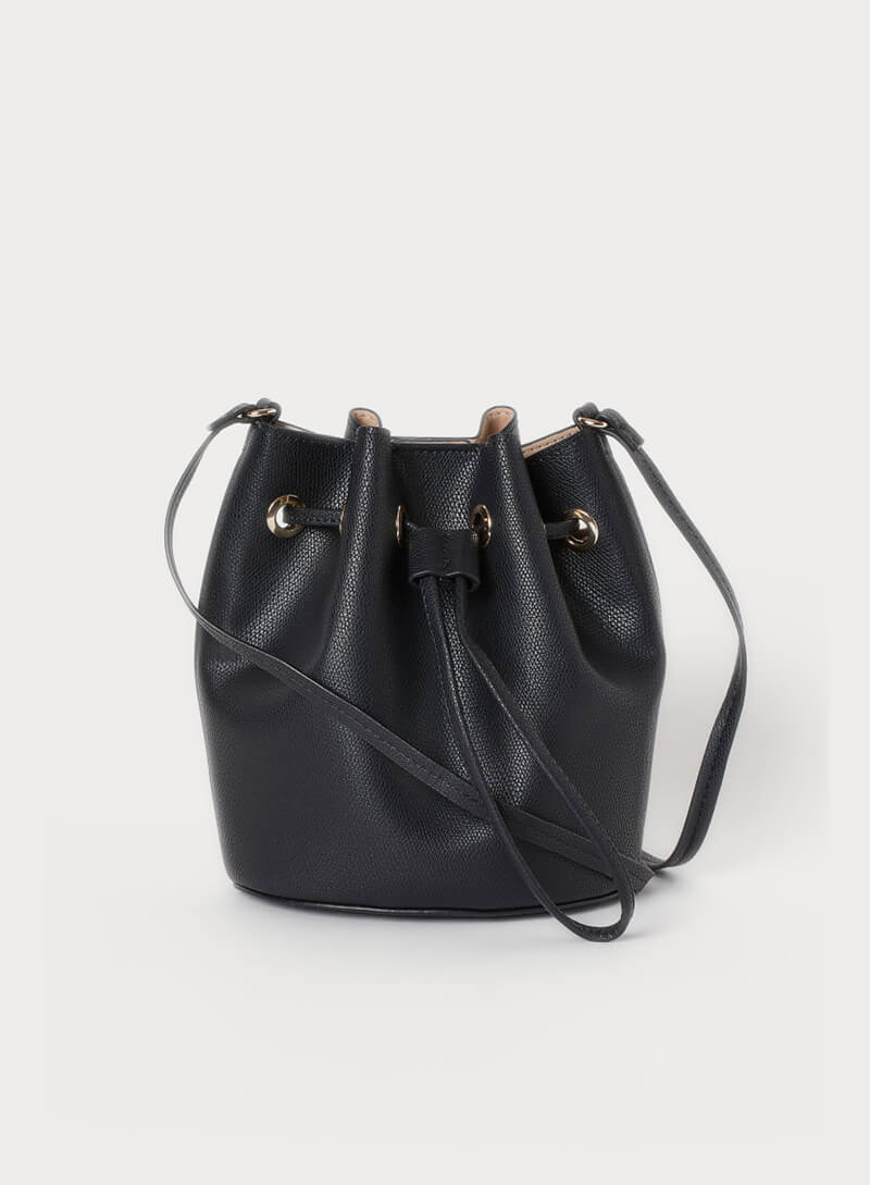 Bucket bag