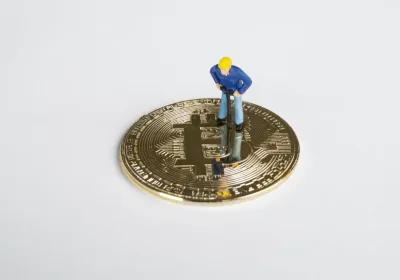 Meme Tokens Compared: Which Projects Are Actually Building Community?